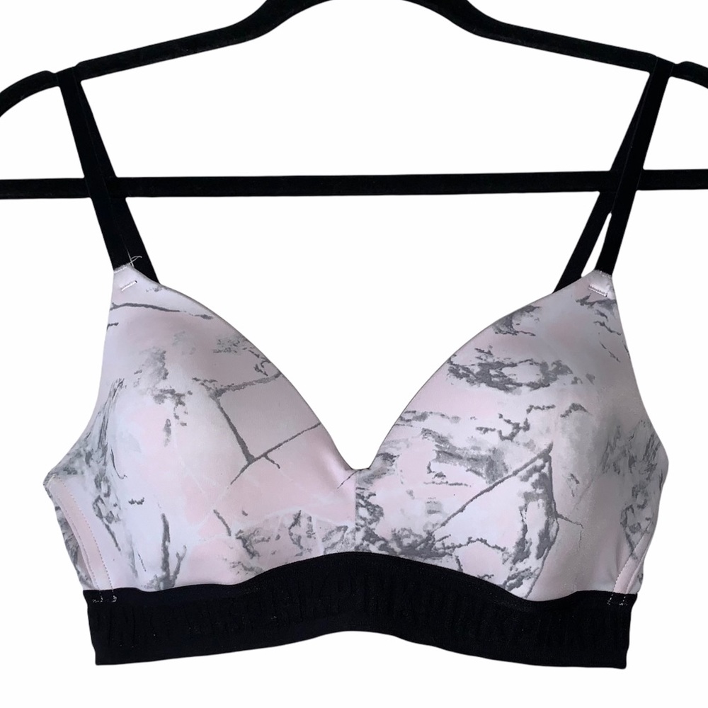 VS Pink Wear Everywhere Lightly Lined Bra Sz 34C